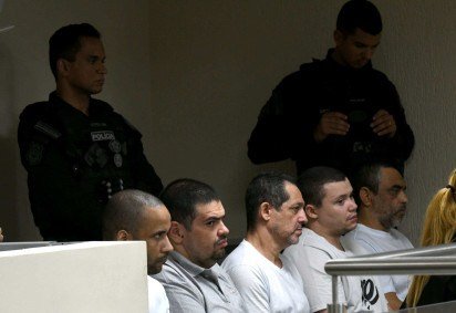 Gideon, o terceiro da esquerda para a direita, e os demais réus -  (crédito:  Marcelo Ferreira/CB/D.A Press)