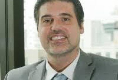  Eixo Capital. Ernani Teixeira Ribeiro Jr., sócio do Atra Advogados e especialista em negócios digitais e gestão legal de riscos em inteligência artificial -  (crédito:  Divulgação ) - Eixo Capital. Ernani Teixeira Ribeiro Jr., sócio do Atra Advogados e especialista em negócios digitais e gestão legal de riscos em inteligência artificial -  (crédito:  Divulgação )