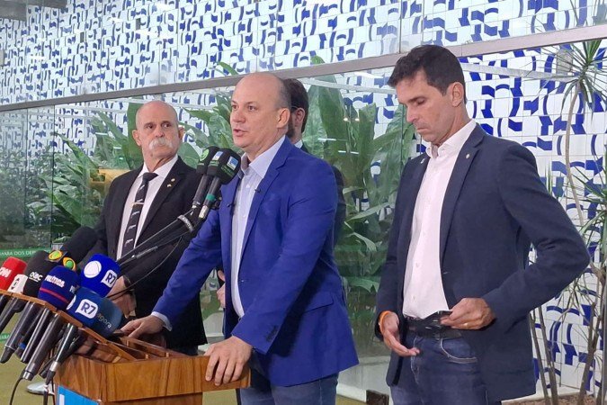 O líder da oposição ao governo do presidente Luiz Inácio Lula da Silva na Câmara dos Deputados, Cabo Gilberto Silva, afirmou que a prisão do ex-deputado federal Alexandre Ramagem nos Estados Unidos ocorreu em razão do vencimento do visto - (crédito: Fernanda Strickland) O líder da oposição ao governo do presidente Luiz Inácio Lula da Silva na Câmara dos Deputados, Cabo Gilberto Silva, afirmou que a prisão do ex-deputado federal Alexandre Ramagem nos Estados Unidos ocorreu em razão do vencimento do visto - (crédito: Fernanda Strickland)