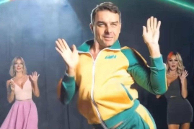 Vídeo de IA ironiza investigações sobre rachadinhas envolvendo Flávio Bolsonaro em 2018 - (crédito: Reprodução/Redes sociais) Vídeo de IA ironiza investigações sobre rachadinhas envolvendo Flávio Bolsonaro em 2018 - (crédito: Reprodução/Redes sociais)