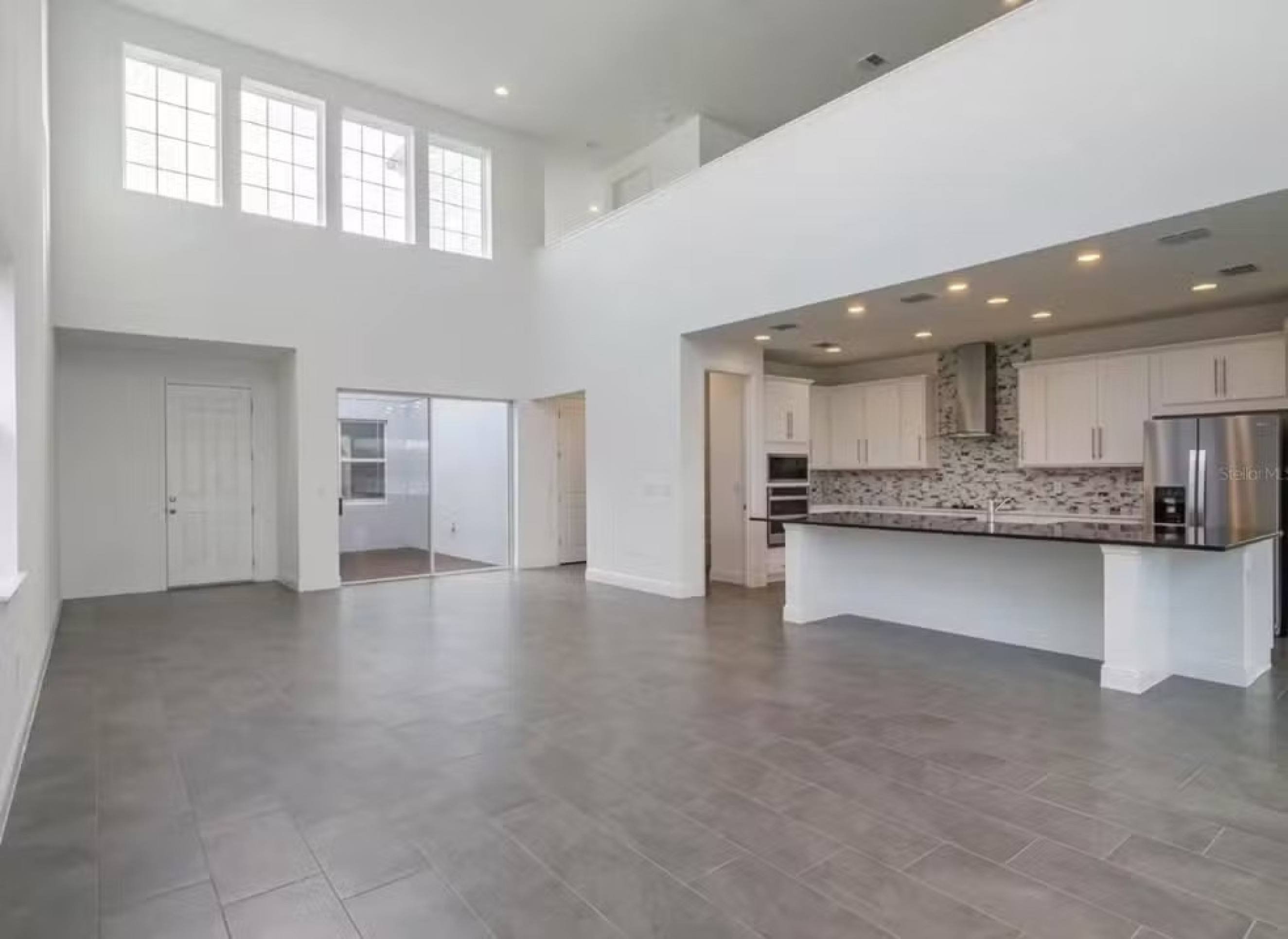 Casa em que o ex-deputado federal Alexandre Ramagem vivia com a fam&iacute;lia nos EUA