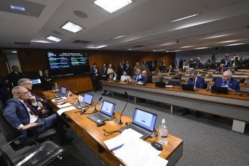 Reunião da CPI do Crime Organizado para leitura e deliberação do relatório final, que foi rejeitado - (crédito: Carlos Moura/Agência Senado) Reunião da CPI do Crime Organizado para leitura e deliberação do relatório final, que foi rejeitado - (crédito: Carlos Moura/Agência Senado)