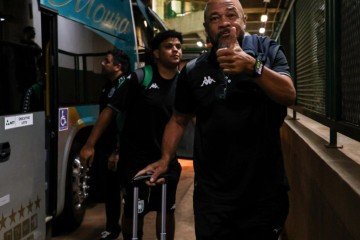 Luís Carlos Souza está invicto desde a chegada ao Gama, em 2025: período abrange 23 jogos e dois titulos do Campeonato Candango -  (crédito: Filipe Fonseca/Gama)