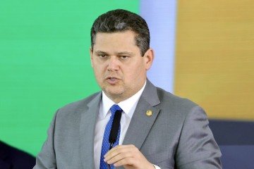 Presidente do Senado ressaltou as diferenças regionais e socioeconômicas do país. Segundo ele, o Brasil apresenta realidades distintas até entre municípios de uma mesma região -  (crédito: Fabio Rodrigues-Pozzebom/Agência Brasil     )