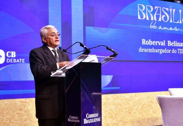 Ed Alves/CB/D.A Press