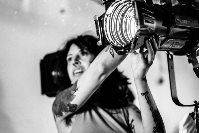 Abrem inscrições para oficina gratuita sobre eletricidade básica e iluminação teatral - (crédito: Divulgação/Gabriela Pires) Abrem inscrições para oficina gratuita sobre eletricidade básica e iluminação teatral - (crédito: Divulgação/Gabriela Pires)