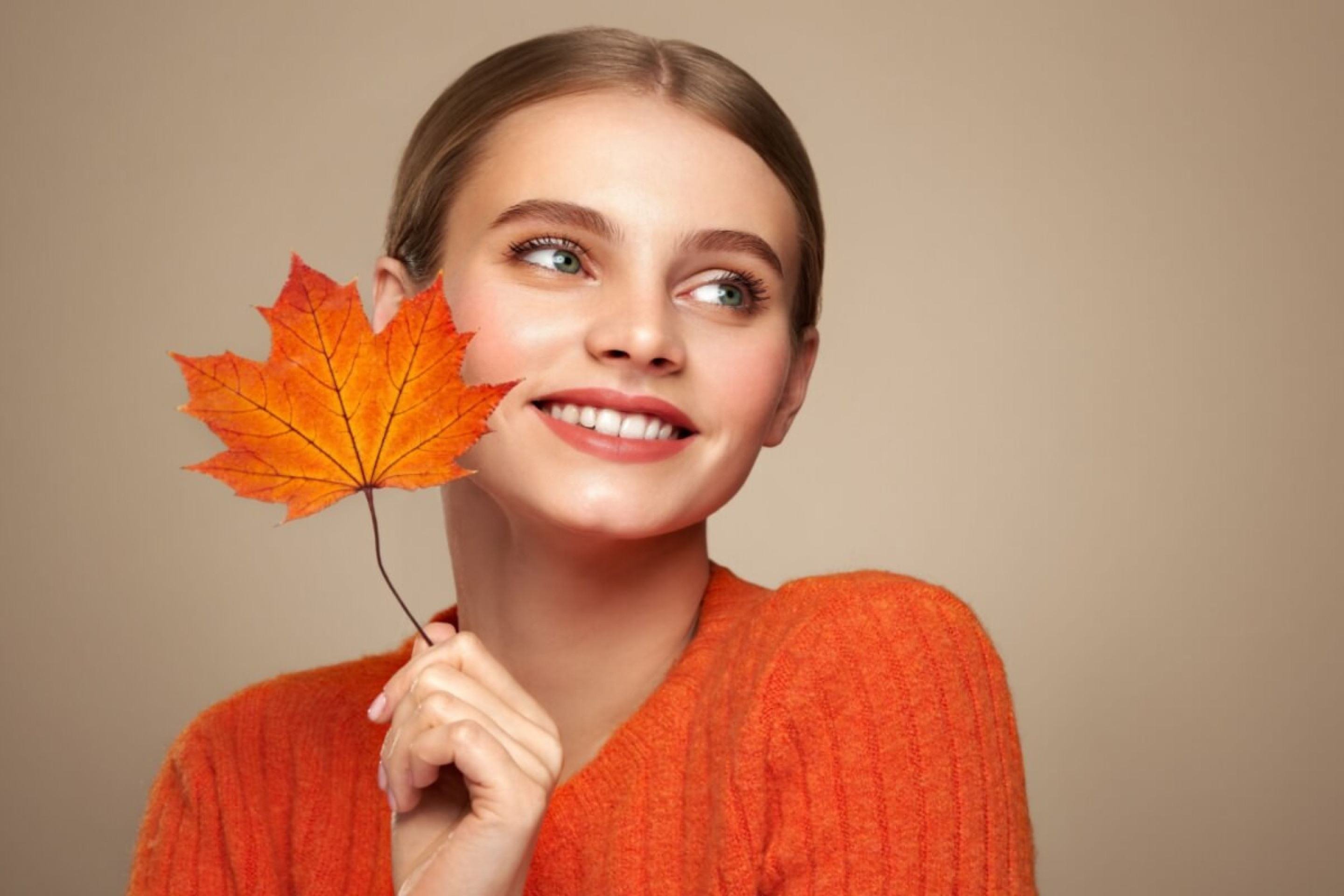 Profissionais indicam o outono como a estação mais estratégica para tratar manchas, flacidez e cabelos danificados (Imagem: Oleg Gekman | Shutterstock) - (crédito: EdiCase) Profissionais indicam o outono como a estação mais estratégica para tratar manchas, flacidez e cabelos danificados (Imagem: Oleg Gekman | Shutterstock) - (crédito: EdiCase)