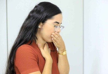 Rouquid&atilde;o, cansa&ccedil;o ao falar e falhas na voz s&atilde;o sinais de alerta para sa&uacute;de vocal -  (crédito: Foto: Jhonatan Cantarelle/Ag&ecirc;ncia Sa&uacute;de DF) -Rouquid&atilde;o, cansa&ccedil;o ao falar e falhas na voz s&atilde;o sinais de alerta para sa&uacute;de vocal -  (crédito: Foto: Jhonatan Cantarelle/Ag&ecirc;ncia Sa&uacute;de DF)