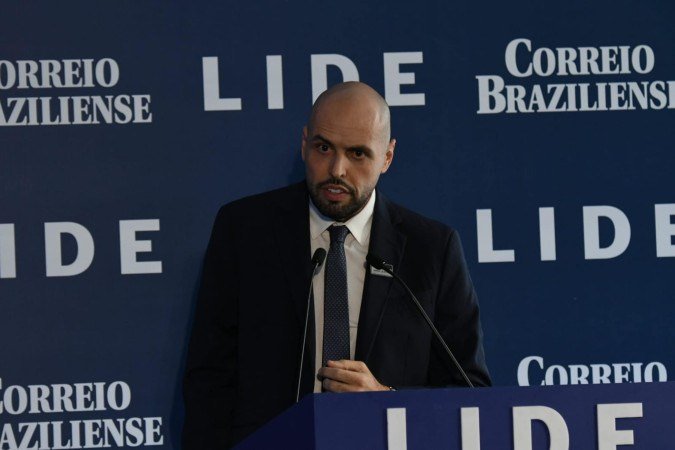 Leahy destacou que a inteligência artificial, aliada à interoperabilidade de dados e ao governo digital, pode transformar a relação entre Estado e cidadão - (crédito: Marcelo Ferreira/CB/D.A Press) Leahy destacou que a inteligência artificial, aliada à interoperabilidade de dados e ao governo digital, pode transformar a relação entre Estado e cidadão - (crédito: Marcelo Ferreira/CB/D.A Press)