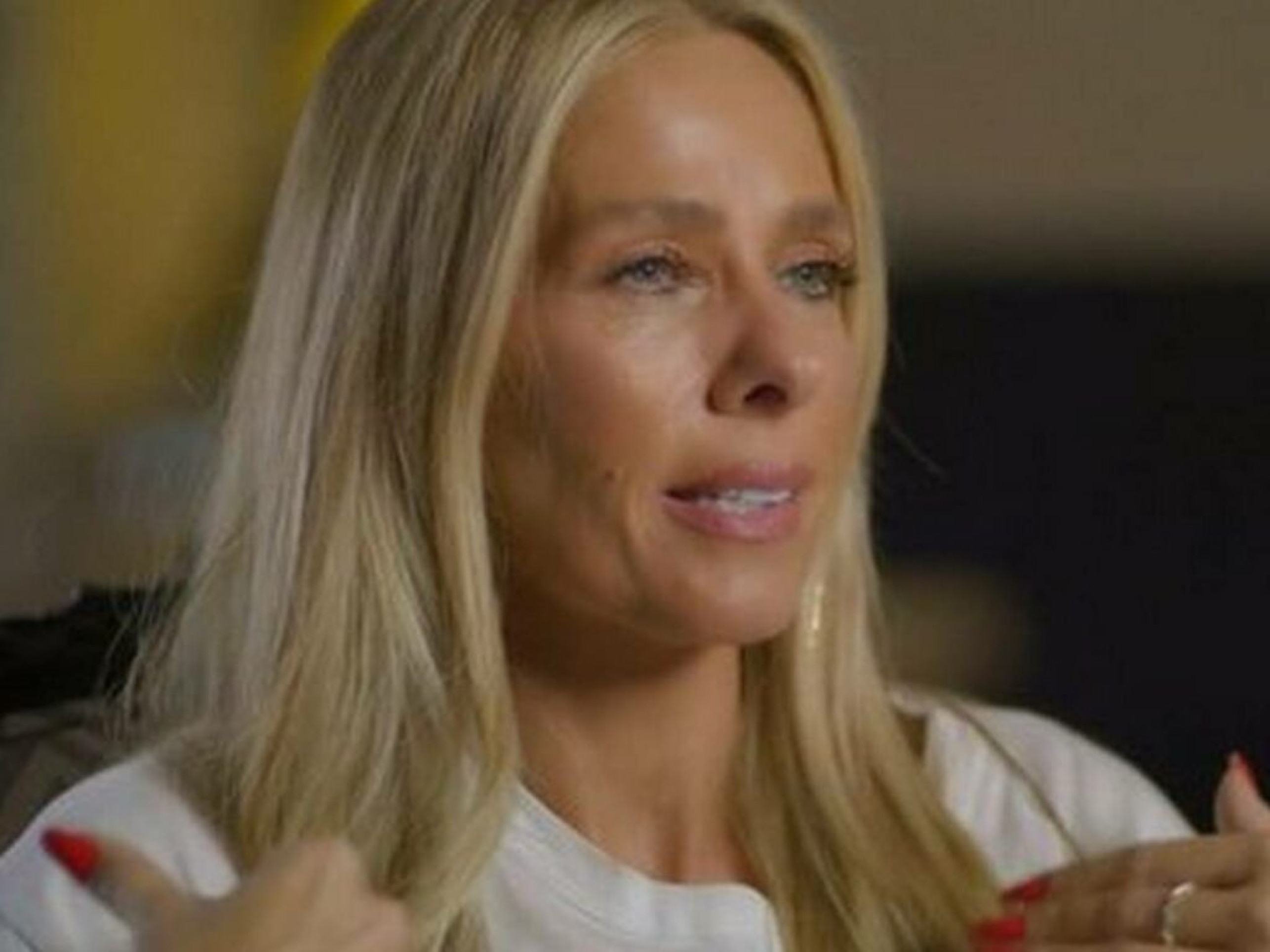 Adriane Galisteu conta a verdade sobre ter começado a beber tardiamente: 'Freio' - (crédito: Observatorio dos Famosos) Adriane Galisteu conta a verdade sobre ter começado a beber tardiamente: 'Freio' - (crédito: Observatorio dos Famosos)