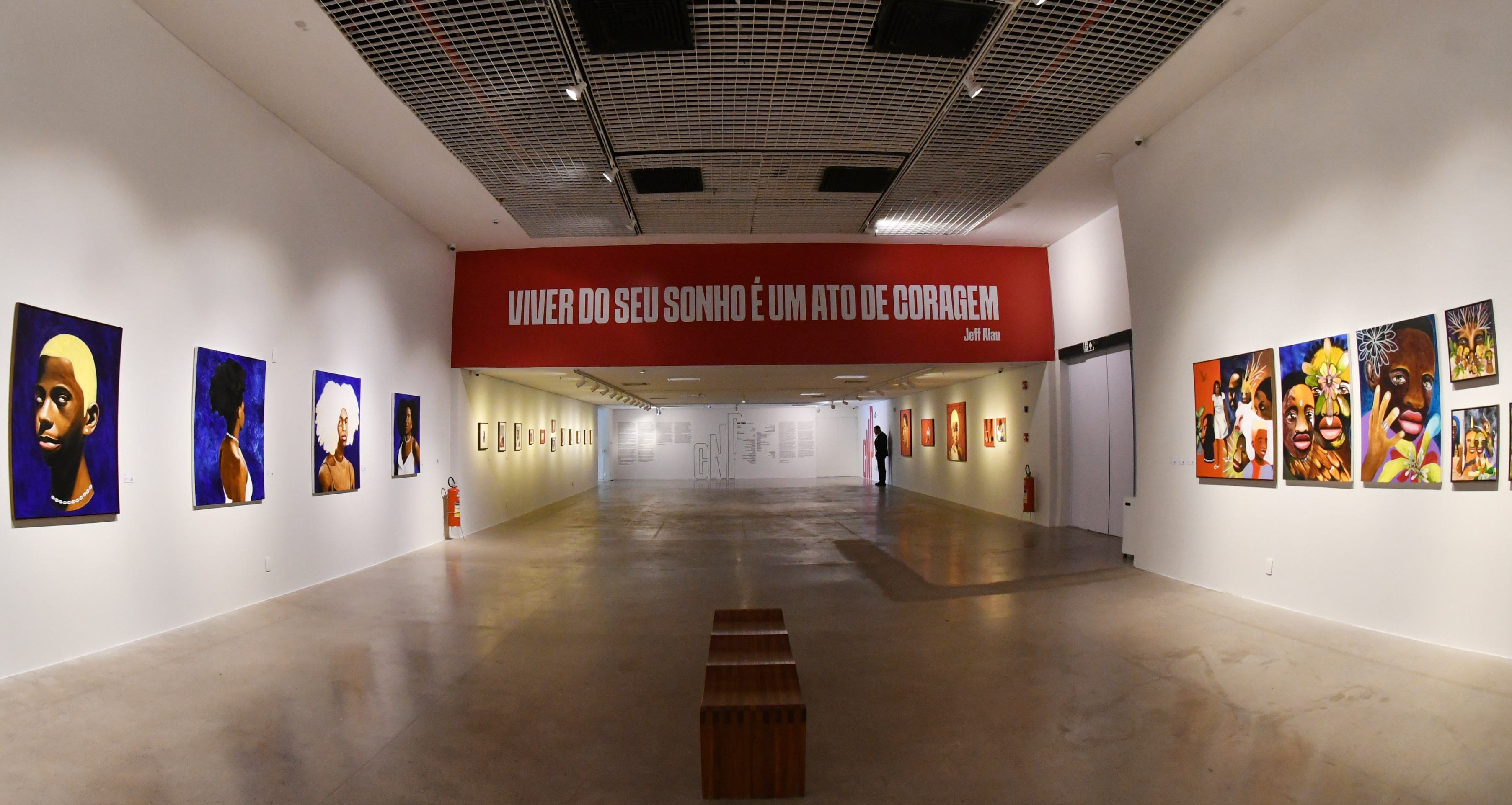 A arte predomina com louvor na Caixa Cultural