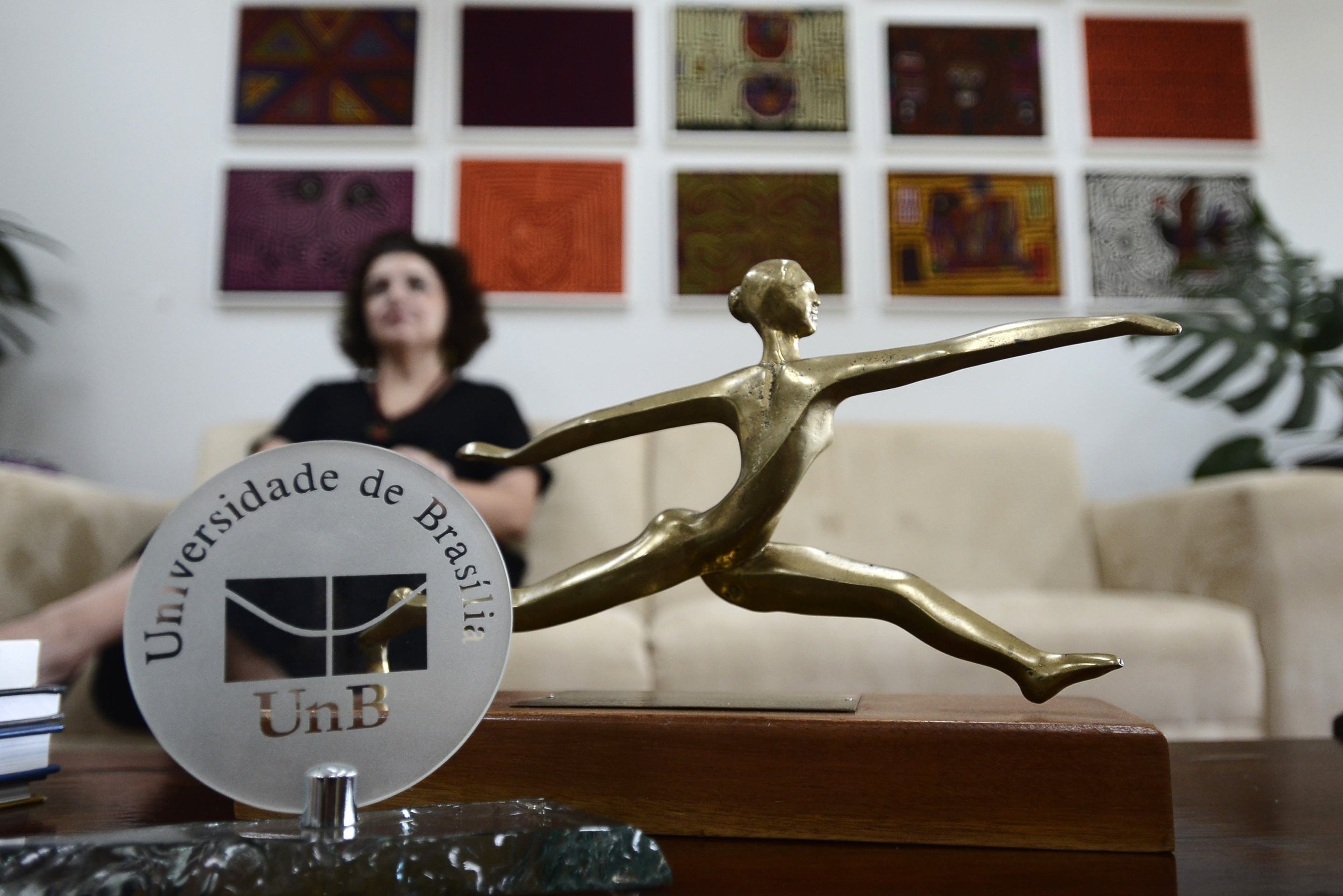  15/04/2026. Cr&eacute;dito: Minervino J&uacute;nior/CB/D.A Press. Brasil.  Brasilia - DF. Caderno anivers&aacute;rio de Bras&iacute;lia 2026. Entrevista com a reitora da UNB Rozana Naves.