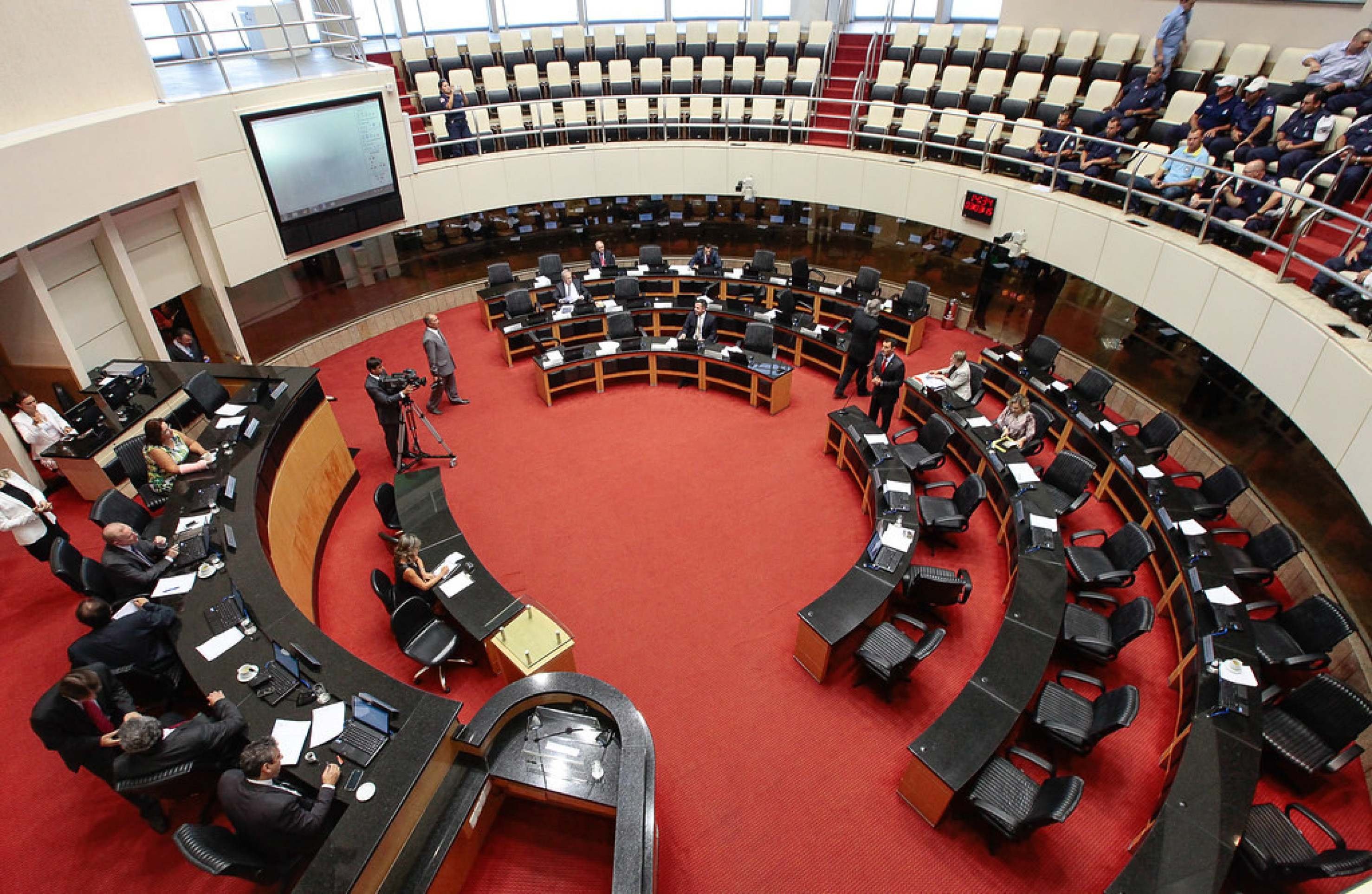 STF decide que lei de SC contra cota racial é ilegal