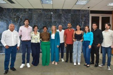 Reunião foi composta por deputados de oposição, presidente da Câmara Legislativa, governadora Celina Leão e representantes da UnDF -  (crédito: Reprodu&ccedil;&atilde;o/GDF)