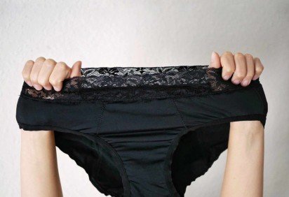 Ainda conforme a vítima, o suspeito já havia sido visto em outras ocasiões olhando por cima do muro do imóvel -  (crédito: Wikimedia Commons/Reprodução)