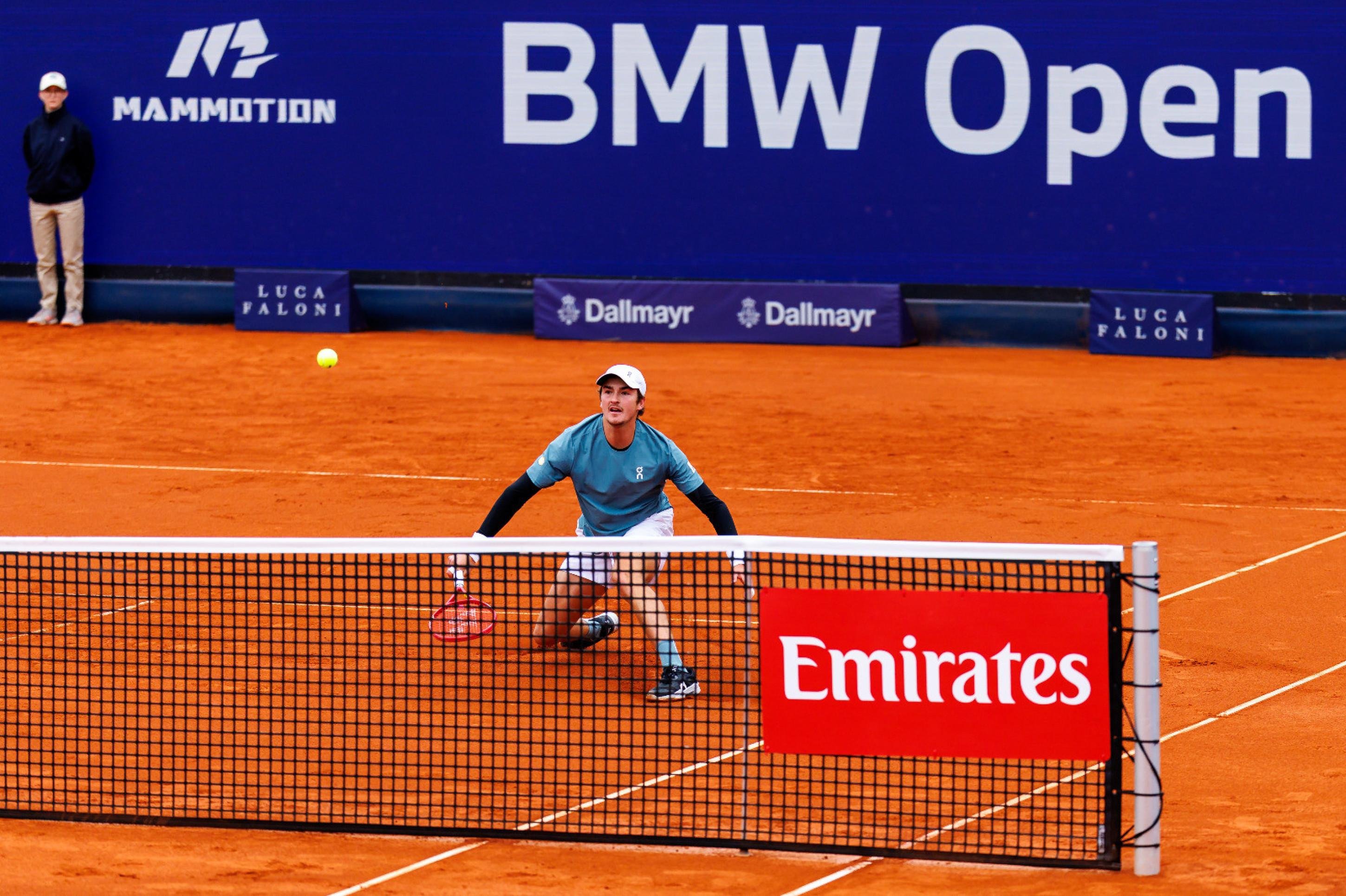 João Fonseca resiste, mas cai para Ben Shelton nas quartas em Munique