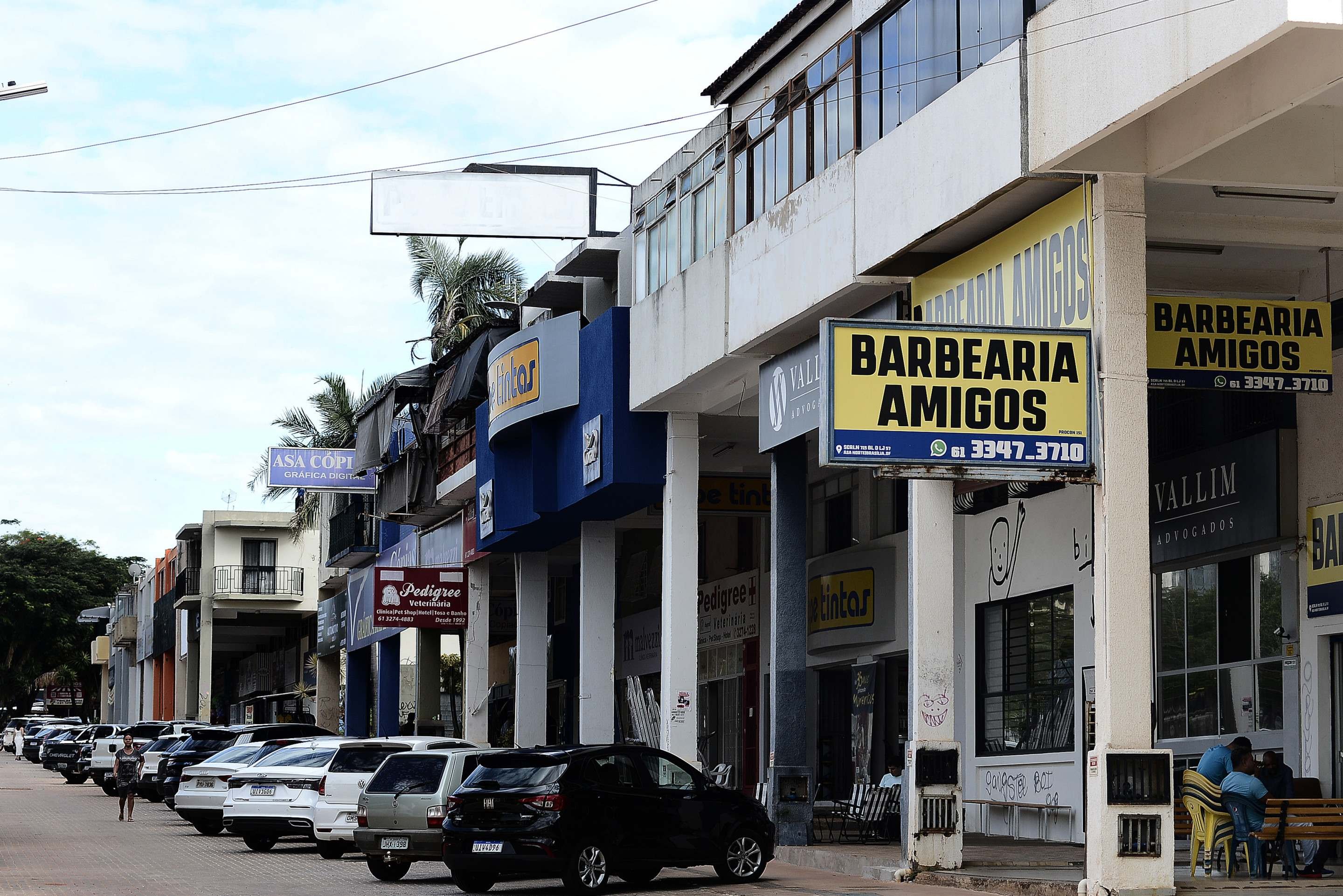 De acordo com o Departamento de Tr&acirc;nsito do Distrito Federal (Detran-DF), diariamente, uma m&eacute;dia de 15 mil ve&iacute;culos transitam pela W3 Sul. Outros 10 mil circulam no lado Norte da avenida