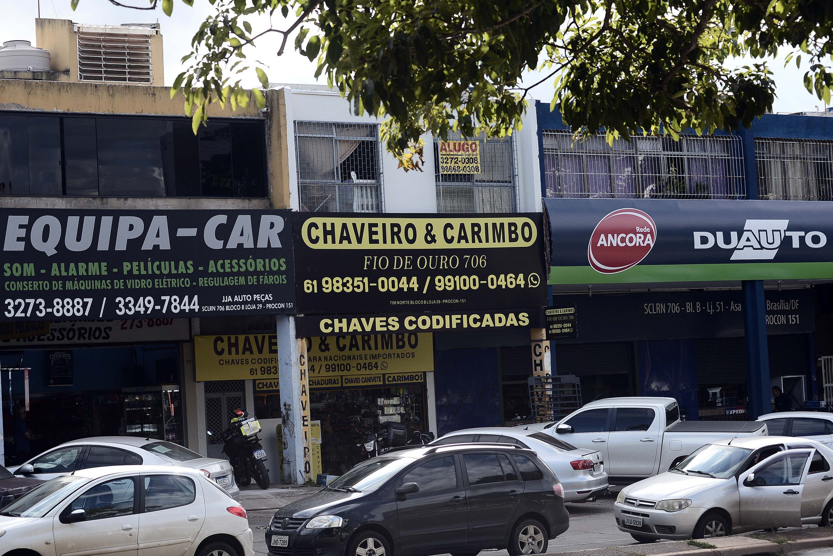  16/04/2026. Cr&eacute;dito: Minervino J&uacute;nior/CB/D.A Press. Brasil.  Brasilia - DF. Caderno Anivers&aacute;rio de Bras&iacute;lia. W3 Norte polui&ccedil;&atilde;o visual mas fachadas.