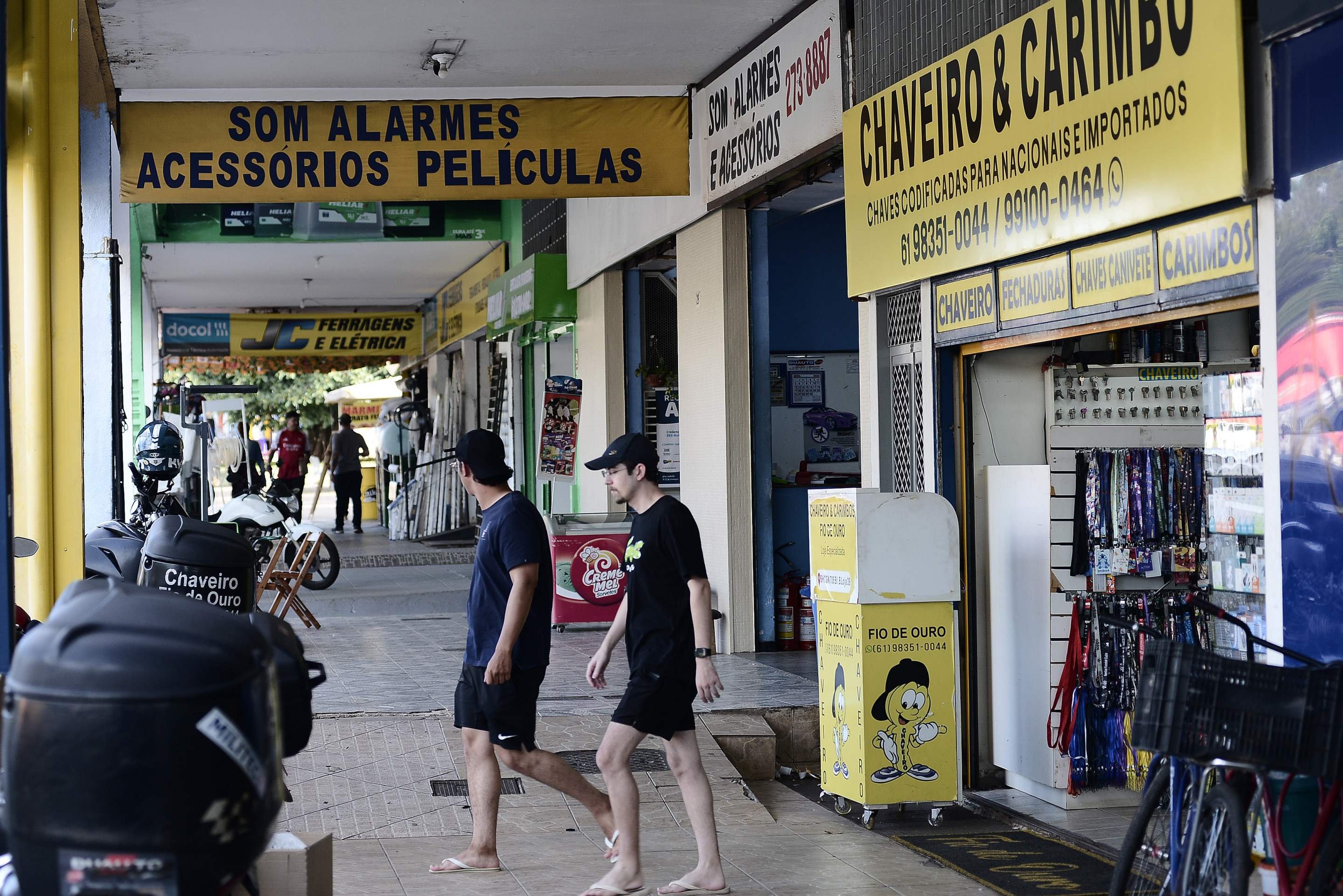 16/04/2026. Cr&eacute;dito: Minervino J&uacute;nior/CB/D.A Press. Brasil.  Brasilia - DF. Caderno Anivers&aacute;rio de Bras&iacute;lia. W3 Norte polui&ccedil;&atilde;o visual mas fachadas.
