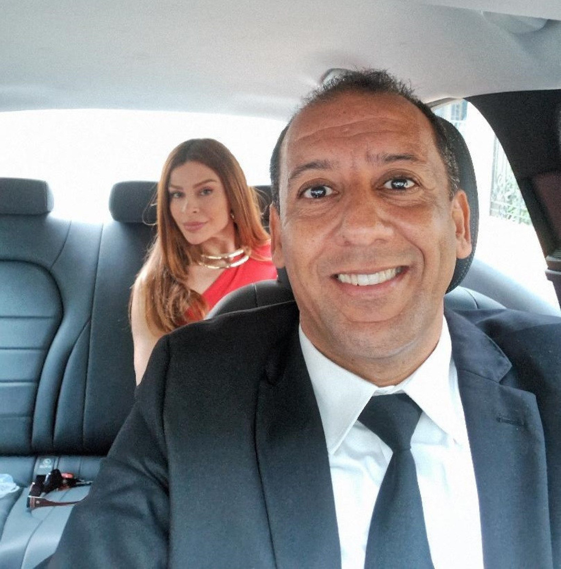 Vinicius Soares como Laerte, motorista de Arminda (Grazi Massafera)