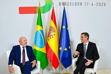 Presidente da República, Luiz Inácio Lula da Silva, e o presidente do Governo da Espanha, Pedro Sánchez, durante reunião plenária da I Cúpula Brasil-Espanha -  (crédito: Ricardo Stuckert/PR)