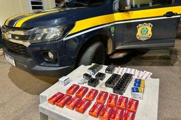 A PRF apreendeu 105 ampolas na BR-060, no DF, esta semana -  (crédito: Divulgação/PRF)