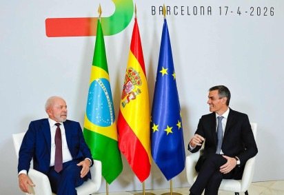 Presidente da República, Luiz Inácio Lula da Silva, e o presidente do Governo da Espanha, Pedro Sánchez, durante reunião plenária da I Cúpula Brasil-Espanha -  (crédito: Ricardo Stuckert/PR) -Presidente da República, Luiz Inácio Lula da Silva, e o presidente do Governo da Espanha, Pedro Sánchez, durante reunião plenária da I Cúpula Brasil-Espanha -  (crédito: Ricardo Stuckert/PR)
