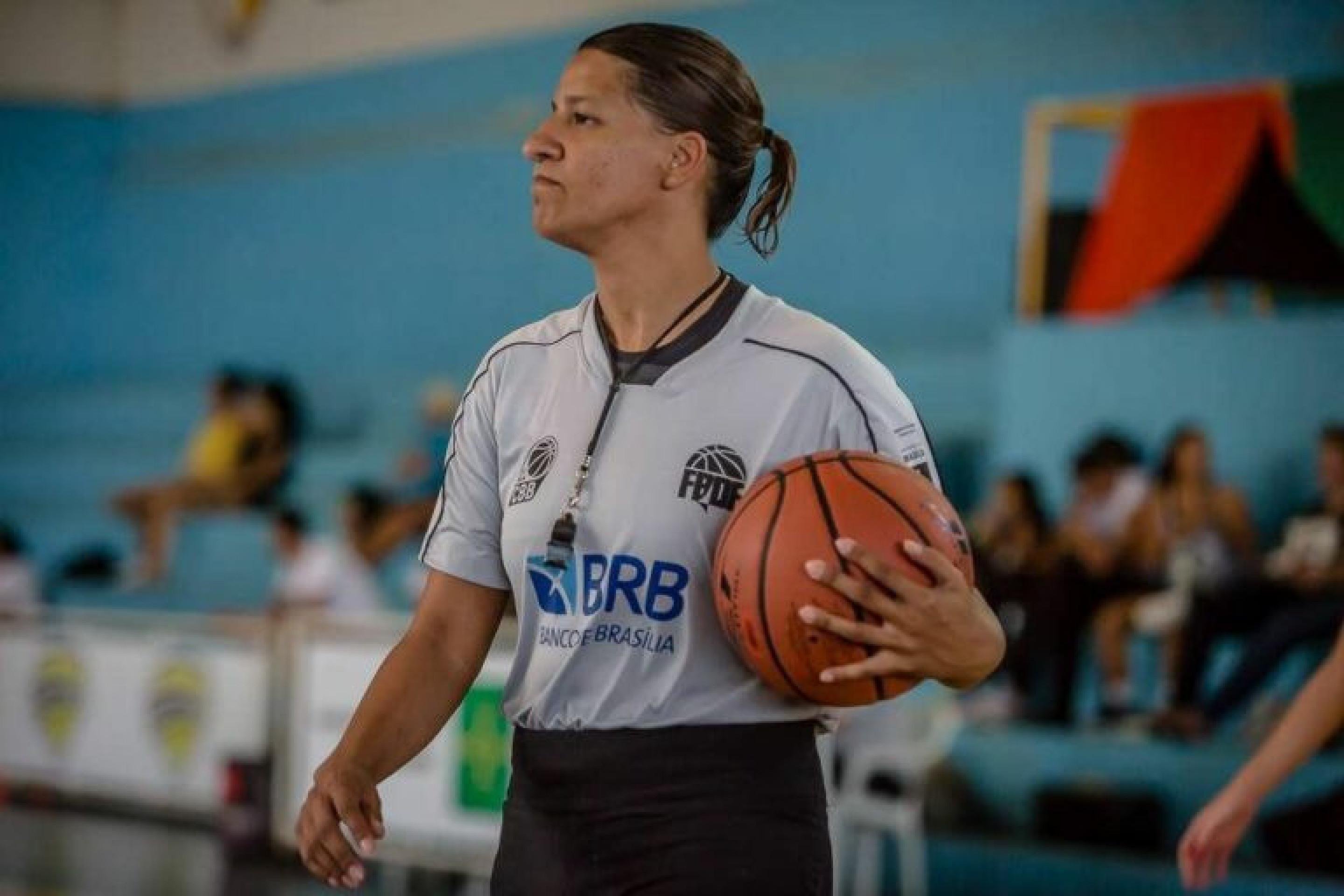 Andreza Almeida destacou a rela&ccedil;&atilde;o de Oscar com Bras&iacute;lia e a devo&ccedil;&atilde;o do atleta pela Sele&ccedil;&atilde;o Brasileira: "perdemos um dos maiores &iacute;dolos do nosso basquete"
