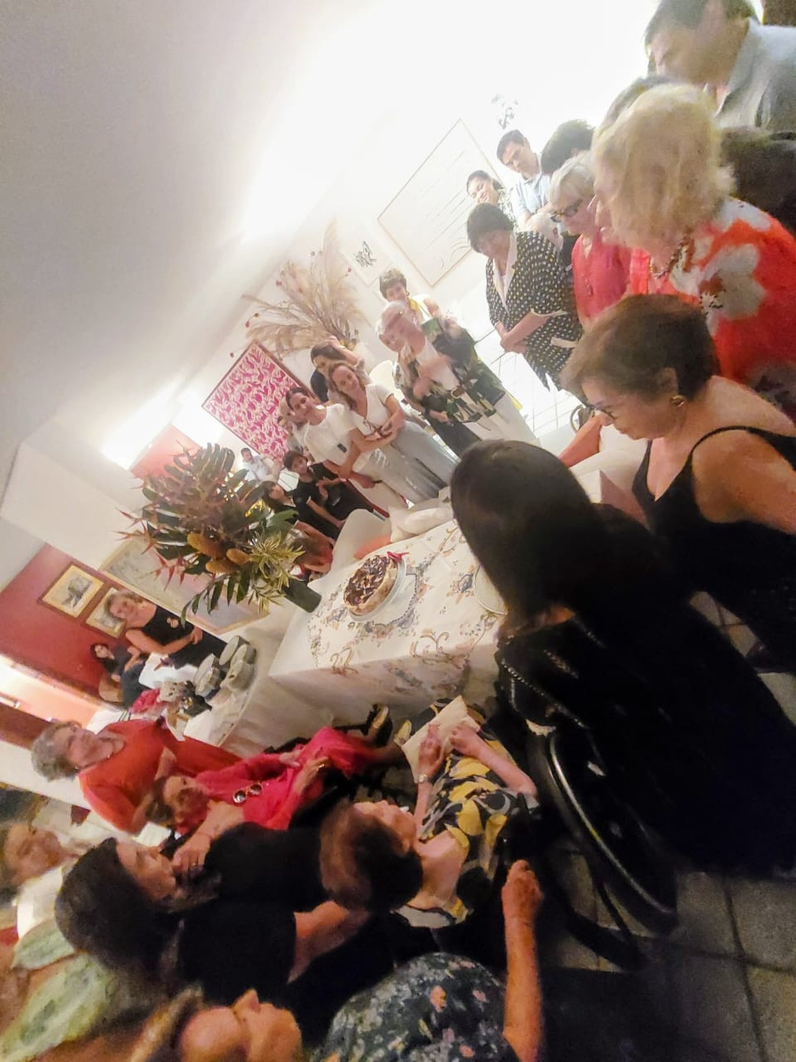 Em mar&ccedil;o deste ano, Maria celebrou os 80 anos ao lado de amigos e familiares