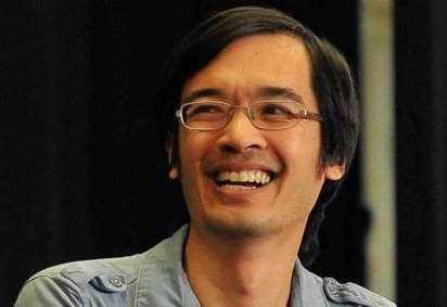 Aos 5 anos, com sua mãe, Grace, que nasceu em Hong Kong. Ela se formou em Matemática com honras e trabalhou como professora de matemática e ciências -  (crédito: Arquivo pessoal/Terence Tao) -Aos 5 anos, com sua mãe, Grace, que nasceu em Hong Kong. Ela se formou em Matemática com honras e trabalhou como professora de matemática e ciências -  (crédito: Arquivo pessoal/Terence Tao)