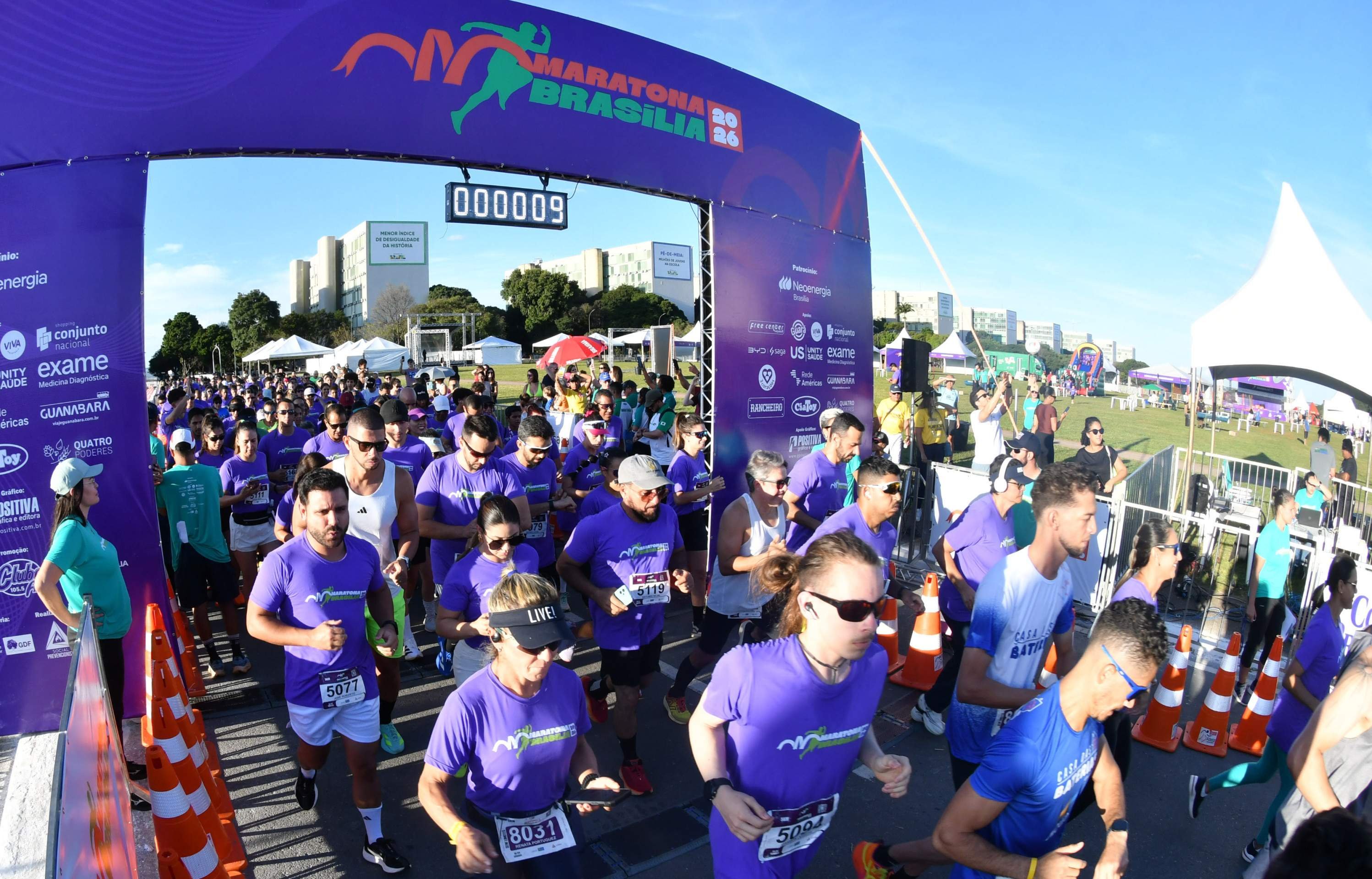 Meia Maratona de 5km reuniu milhares de brasilienses na tarde deste s&aacute;bado, na Esplanada dos Minist&eacute;rios