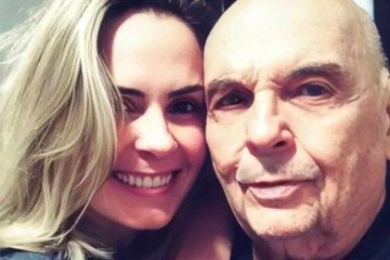 Ana Paula e o pai, que faleceu neste domingo ((19) -  (crédito: REDES SOCIAIS/REPRODUÇÃO)