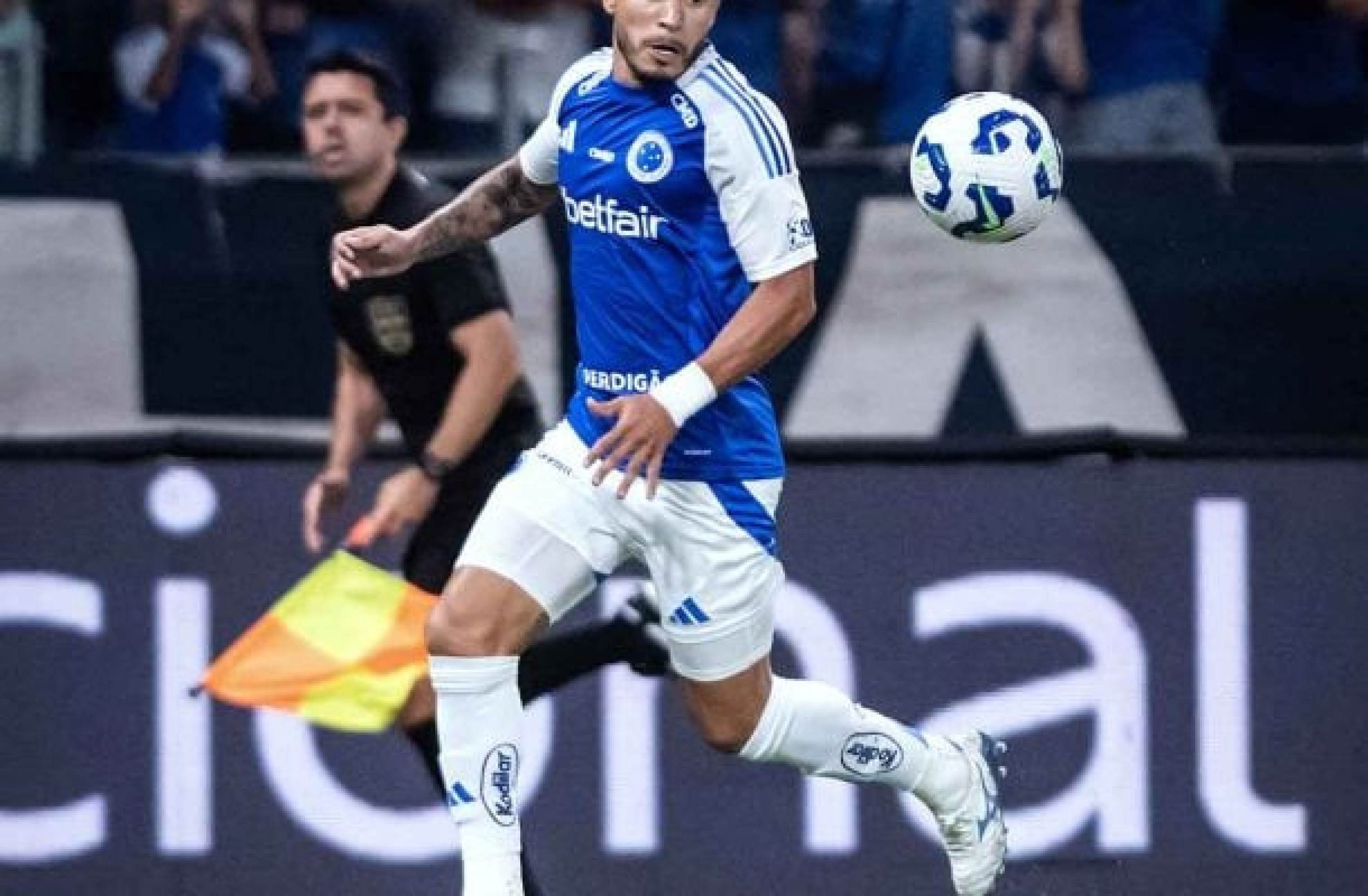 William corre o risco de deixar o Cruzeiro de graça