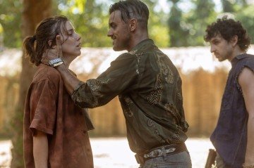 Alice Wegmann e Felipe Simas contracenando em Rio de sangue  -  (crédito: Divulgação )