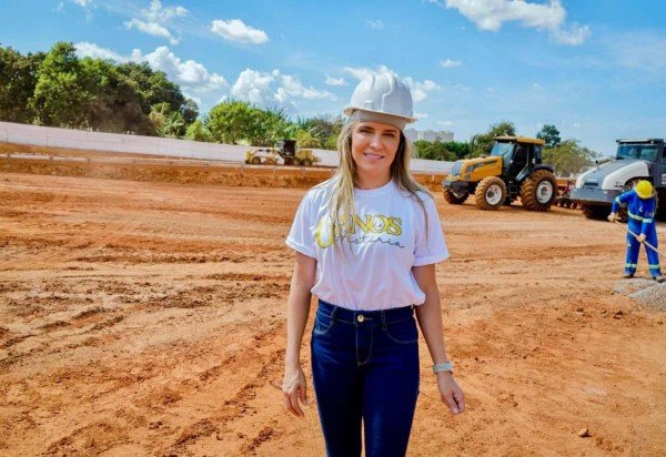 "Determinei ao presidente do BRB (Nelson Ant&ocirc;nio de Souza) a realiza&ccedil;&atilde;o de um estudo para melhorar as condi&ccedil;&otilde;es oferecidas aos servidores p&uacute;blicos em situa&ccedil;&atilde;o de superendividamento", Celina Le&atilde;o, governadora do DF -  (crédito:  Divulga&ccedil;&atilde;o)