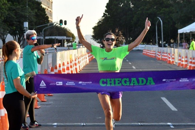  20/04/2026 Ed Alves CB/DA Press. CB Debate. Cidades. Terceiro dia de Maratona Brasilia 66 Anos. Corrida de 5 Km e 21 Km. Na foto, Katiursola Bertoli - Vencedora 5 Km. 