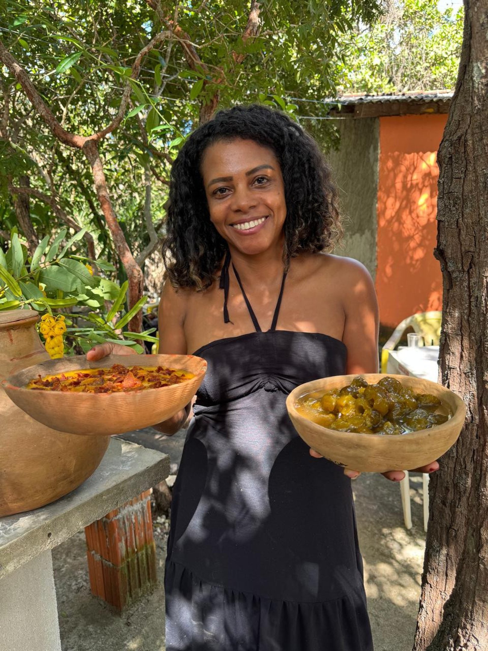 Elizabeth Fernandes compartilha a culin&aacute;ria local com produtos da comunidade do Quilombo Kalunga 