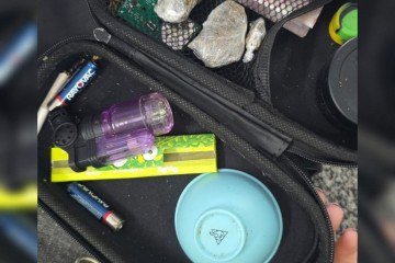 O material junto com os suspeitos foram encaminhados pra a 21&ordf; Delegacia -  (crédito: Divulga&ccedil;&atilde;o/PMDF)