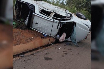 O acidente matou oito pessoas e feriu outras oito -  (crédito: Material cedido/Diário de Formosa)