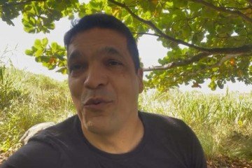 Cabo Daciolo defende a prisão perpétua para Bolsonaro, Lula e para o pré-candidato à presidência Flávio Bolsonaro (PL), a quem chama de 'verdadeiros bandidos da nação' -  (crédito: Reprodução/X)