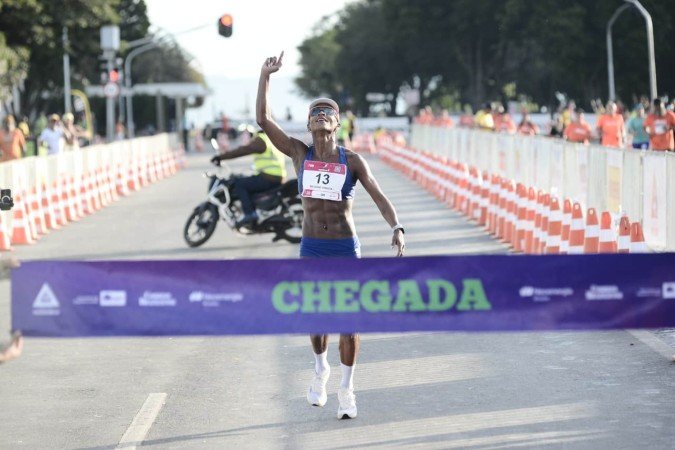 Maratona Brasília 2026: primeira colocada nos 21km feminino