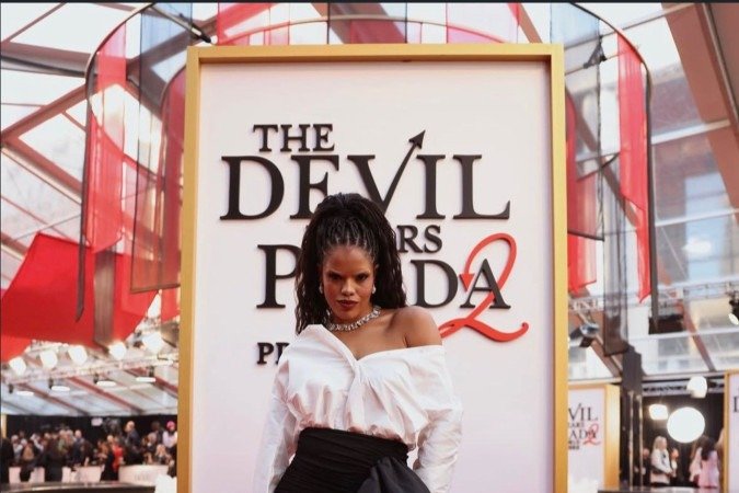 Josy Ramos de PatBo na premiere de O diabo veste Prada 2