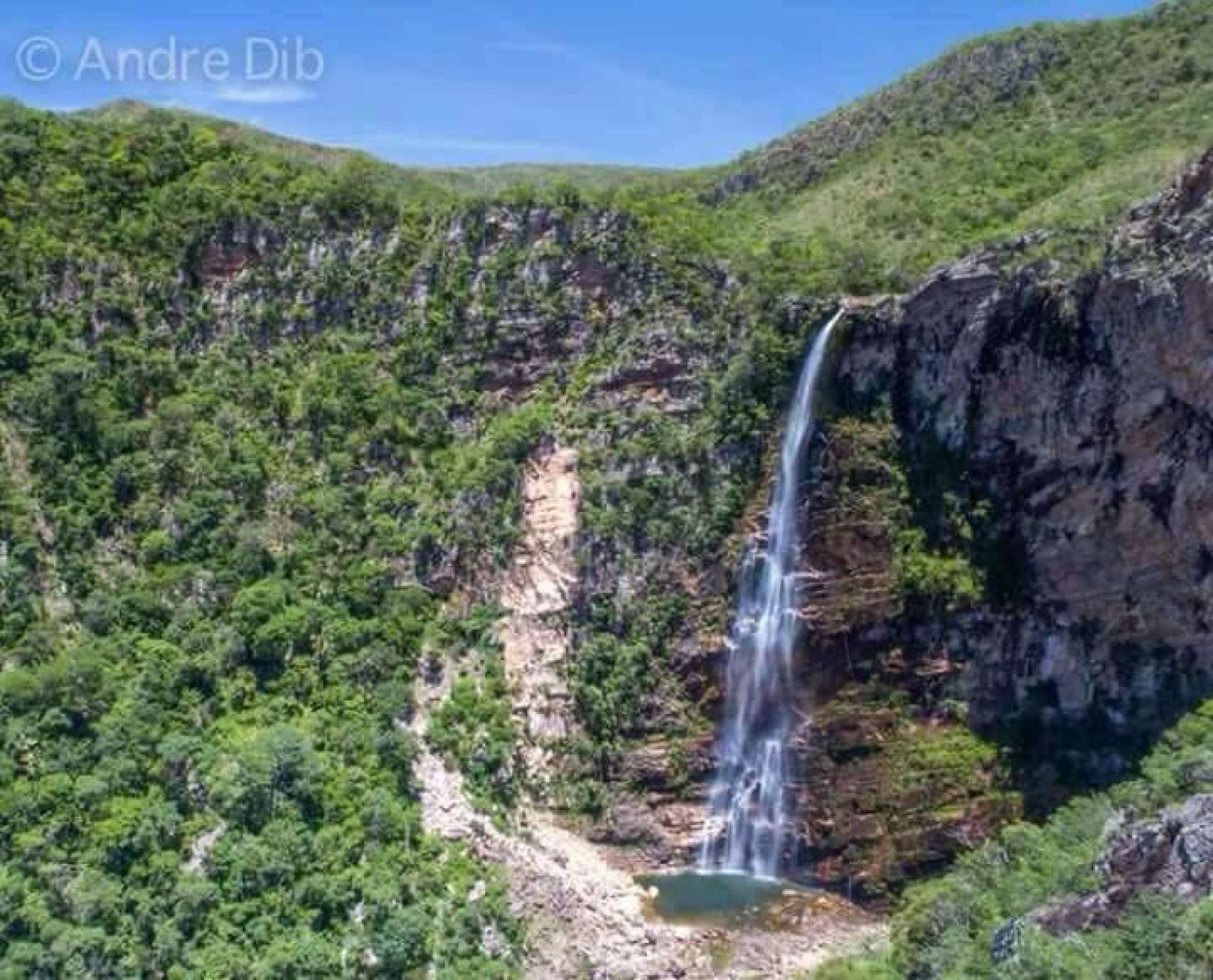Cachoeira do Label, com 187m de altura, &eacute; a mais alta de Goi&aacute;s