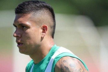 Defensor deve, enfim, estrear com a camisa tricolor -  (crédito: Foto: Marcelo Gonçalves/Fluminense FC)