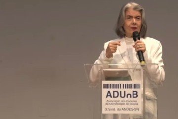 Ministra Cármen Lúcia apresenta aula magna na Universidade de Brasília (UnB) -  (crédito: Reprodução/UnBTV)