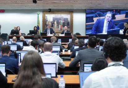 Os textos aprovados pela comissão são de autoria do deputado Reginaldo Lopes (PT-MG) e da deputada Erika Hilton (Psol-SP) -  (crédito:  Bruno Spada / C&acirc;mara dos Deputados) -Os textos aprovados pela comissão são de autoria do deputado Reginaldo Lopes (PT-MG) e da deputada Erika Hilton (Psol-SP) -  (crédito:  Bruno Spada / C&acirc;mara dos Deputados)