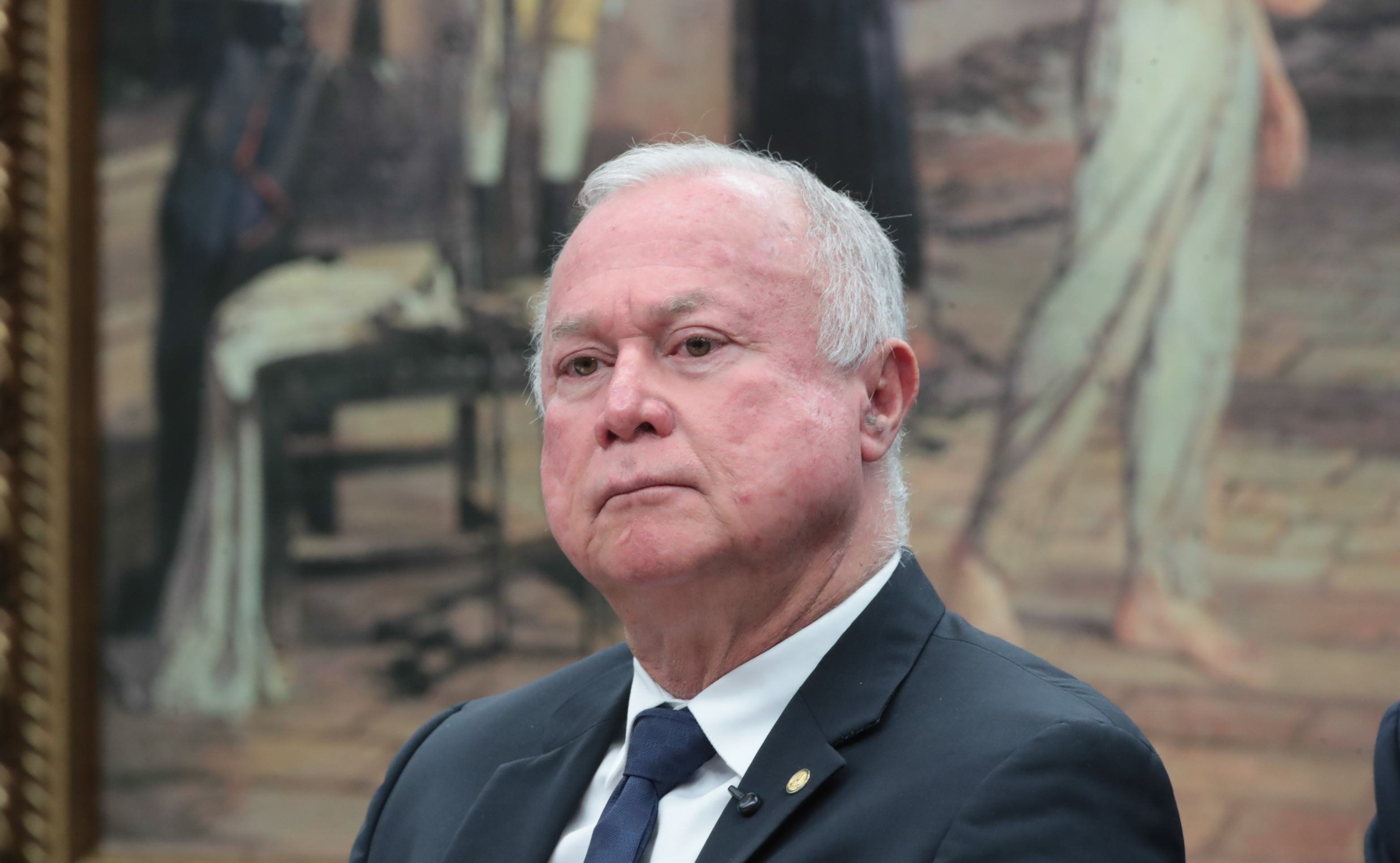 Fim da jornada 6 x 1 dá o primeiro passo na Câmara