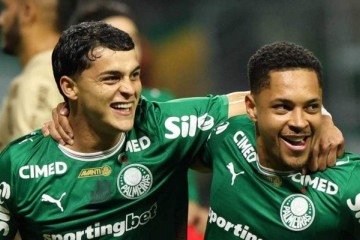Ramon Sosa marcou dois gols, enquanto Vitor Roque deixou o campo lesionado -  (crédito: Cesar Greco/Palmeiras )