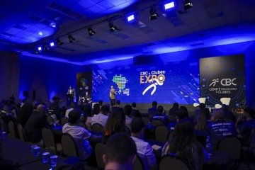 Evento em Campinas reuniu ídolos do esporte e autoridades em painéis e palestras -  (crédito: Tatiana Ferro/CBC)