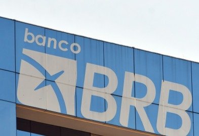 Fitch rebaixa nota do BRB e deixa de avaliar banco por falta de informações